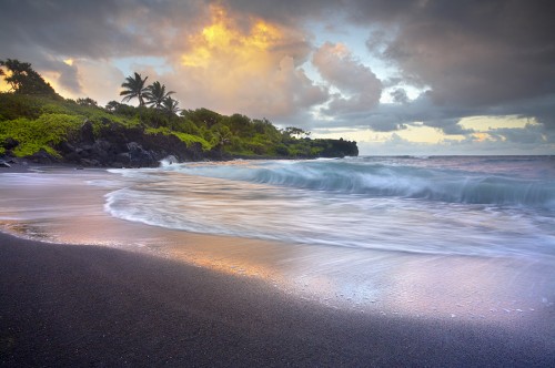 Waianapanapa Sands - Maui.jpg (280 KB)